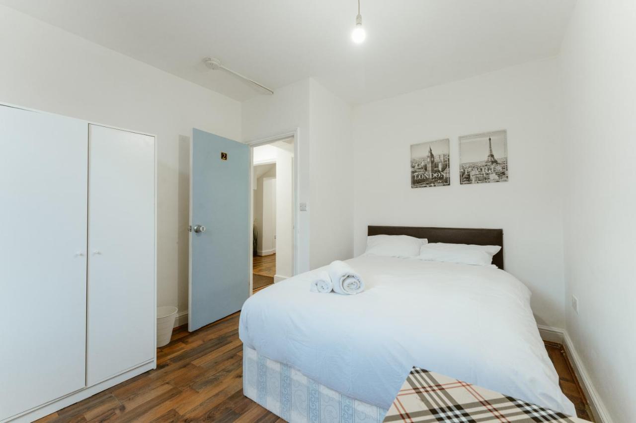 Upton Park Bedrooms 25 Min To Central لندن المظهر الخارجي الصورة