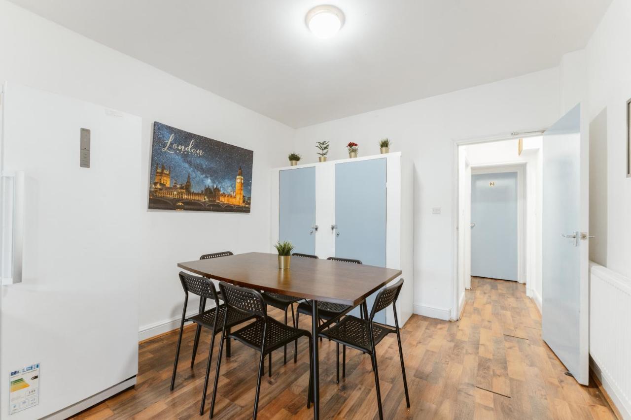 Upton Park Bedrooms 25 Min To Central لندن المظهر الخارجي الصورة